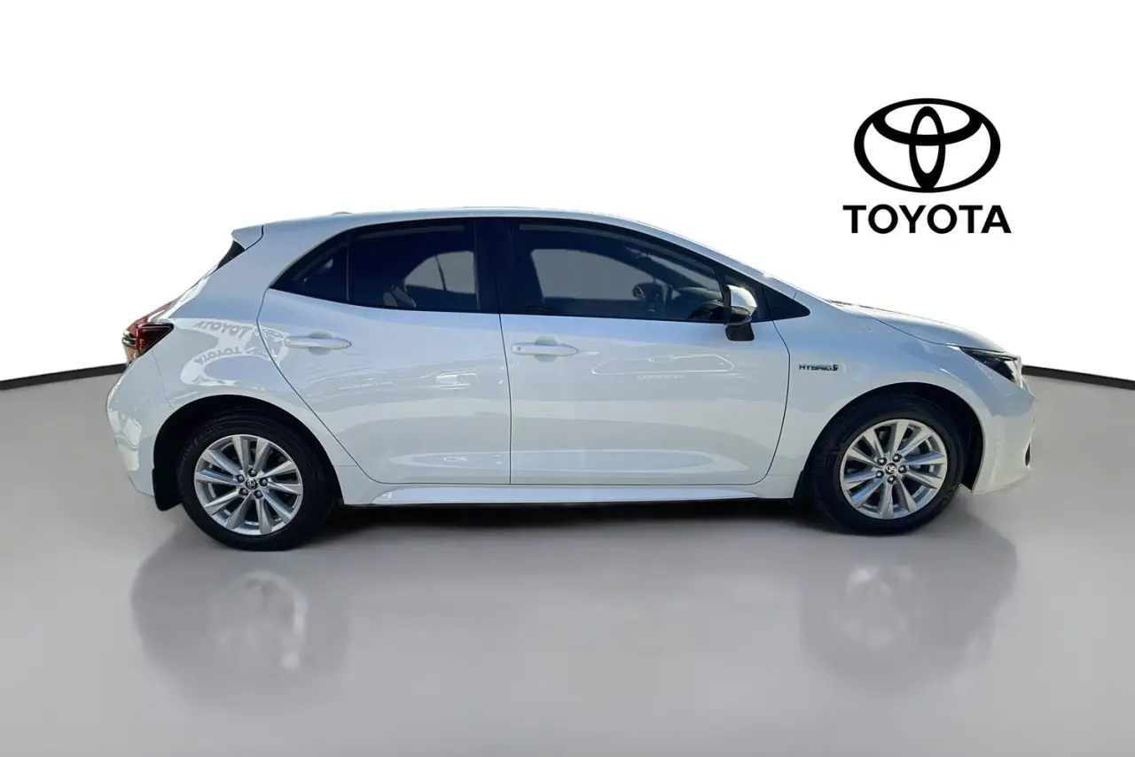 2024 Toyota Corolla Gallery Image 11
