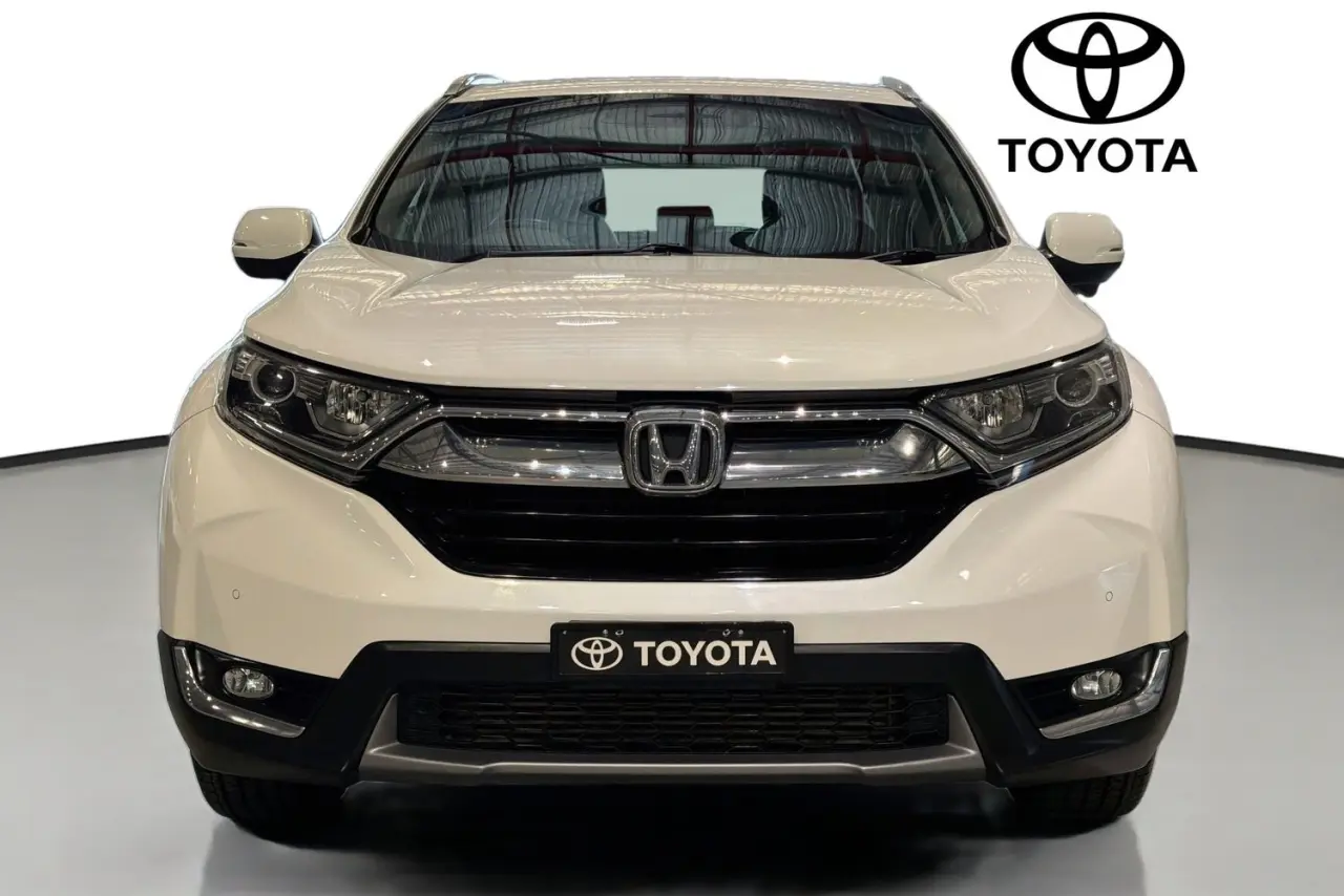 2017 Honda CR-V Gallery Image 2