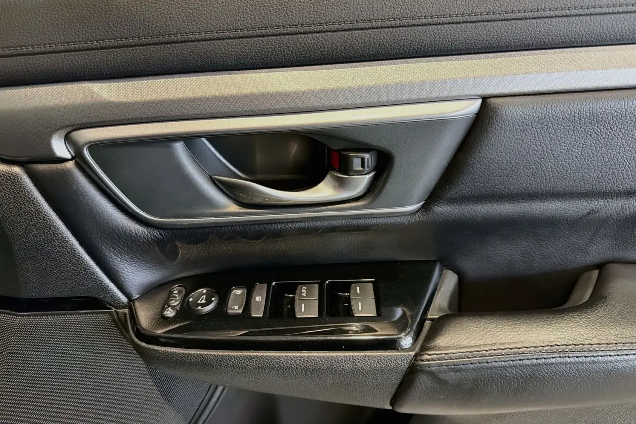 2017 Honda CR-V Gallery Image 24