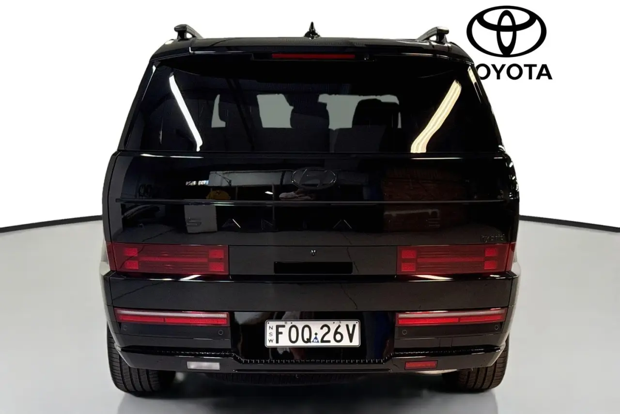 2025 Hyundai Santa Fe Gallery Image 7