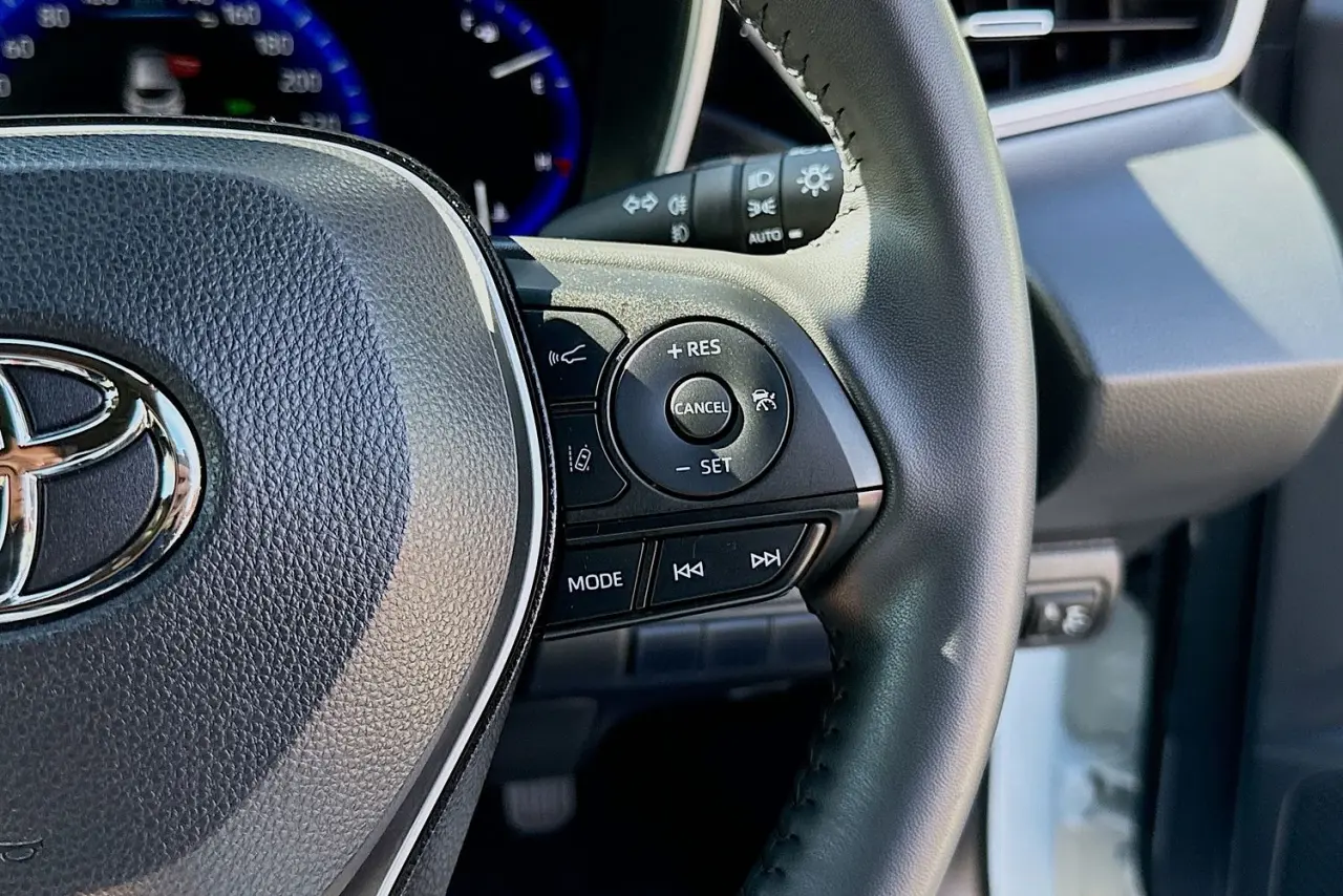 2020 Toyota Corolla Gallery Image 19