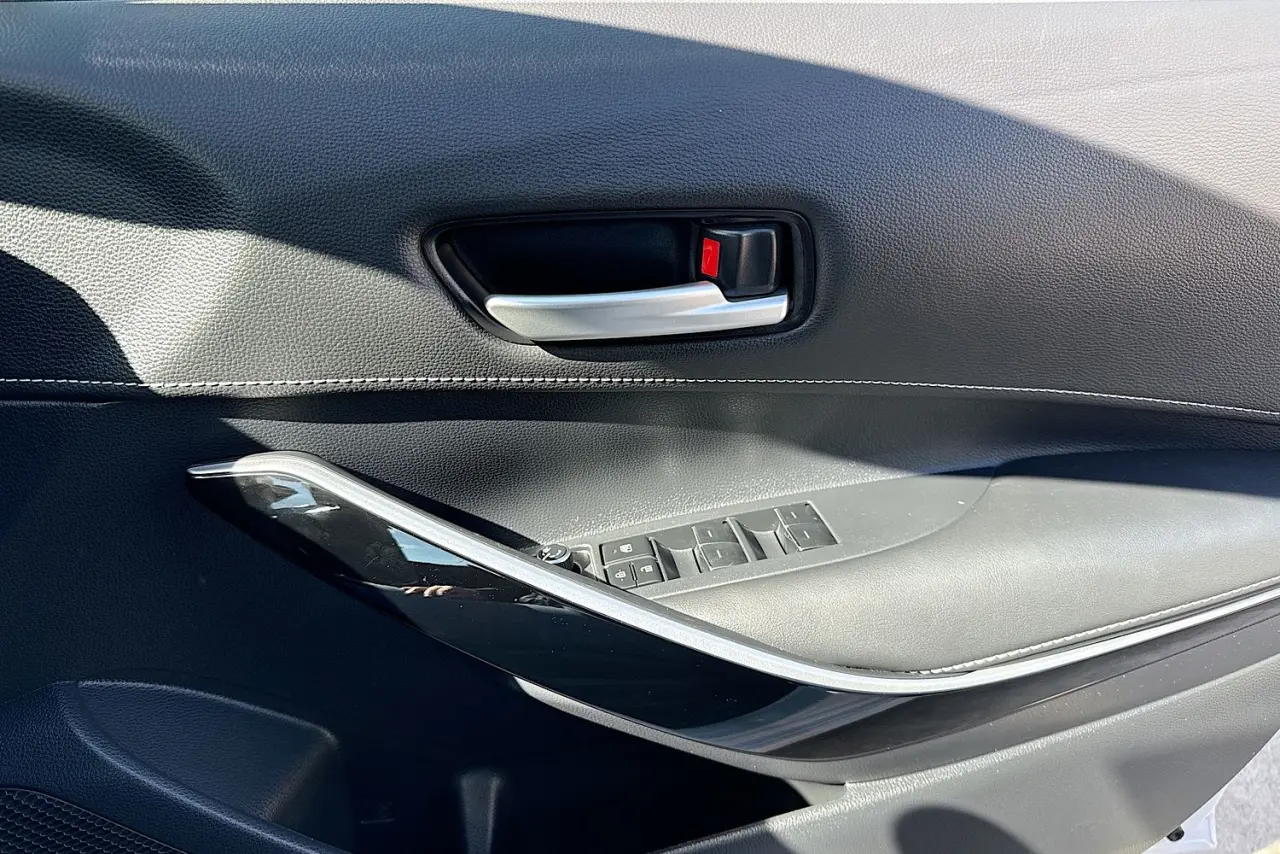 2020 Toyota Corolla Gallery Image 23
