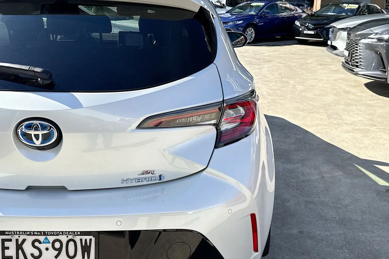 2020 Toyota Corolla Gallery Image 9