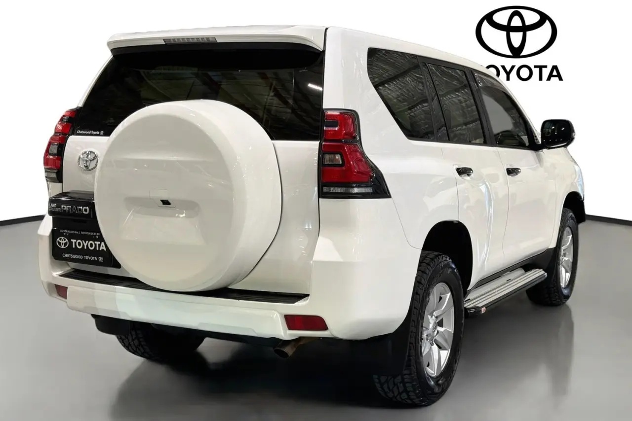 2021 Toyota Landcruiser Prado Gallery Image 10