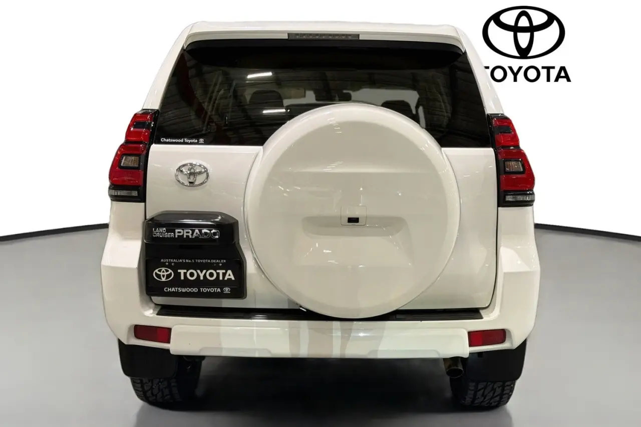 2021 Toyota Landcruiser Prado Gallery Image 7