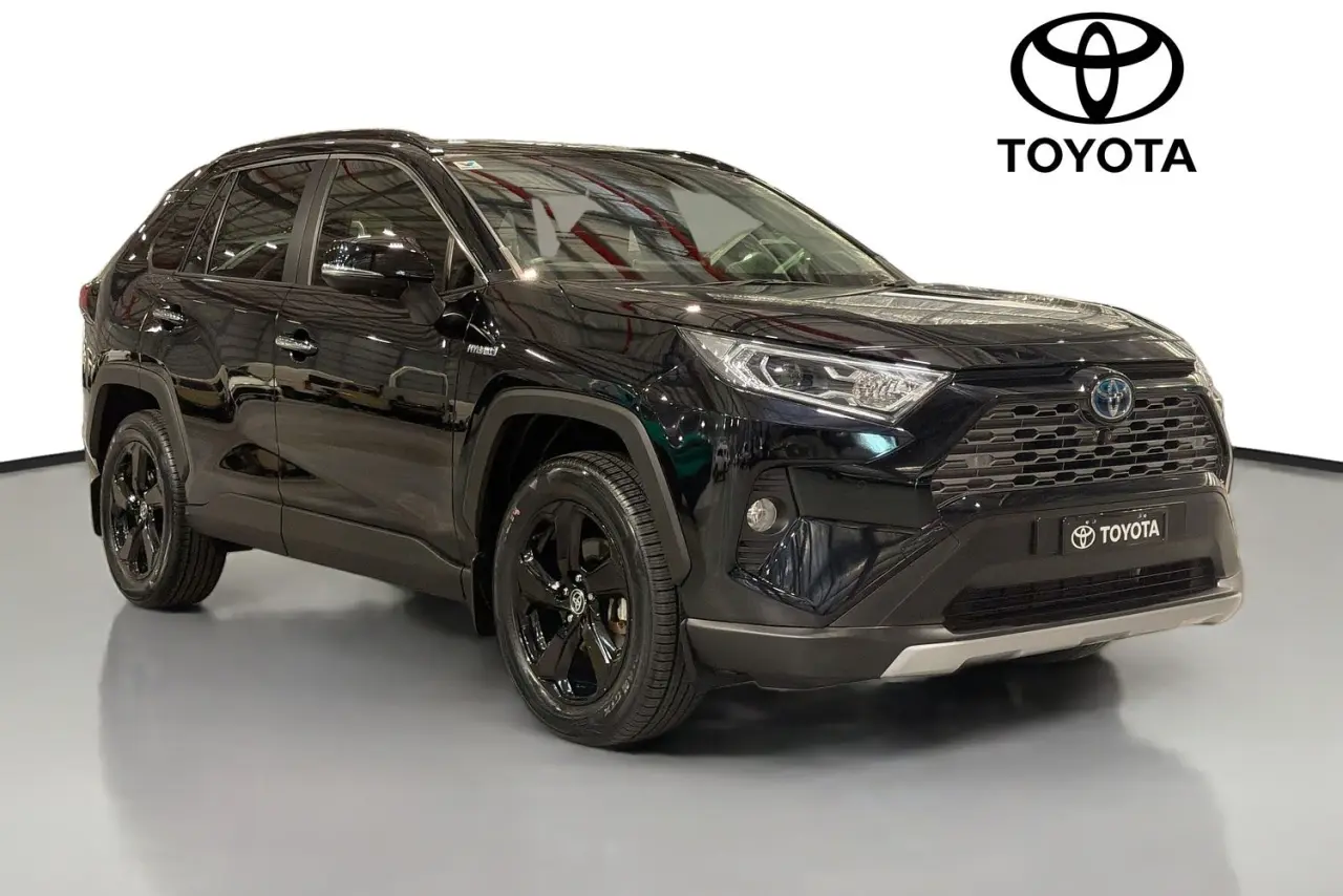 2020 Toyota RAV4 Gallery Image 1