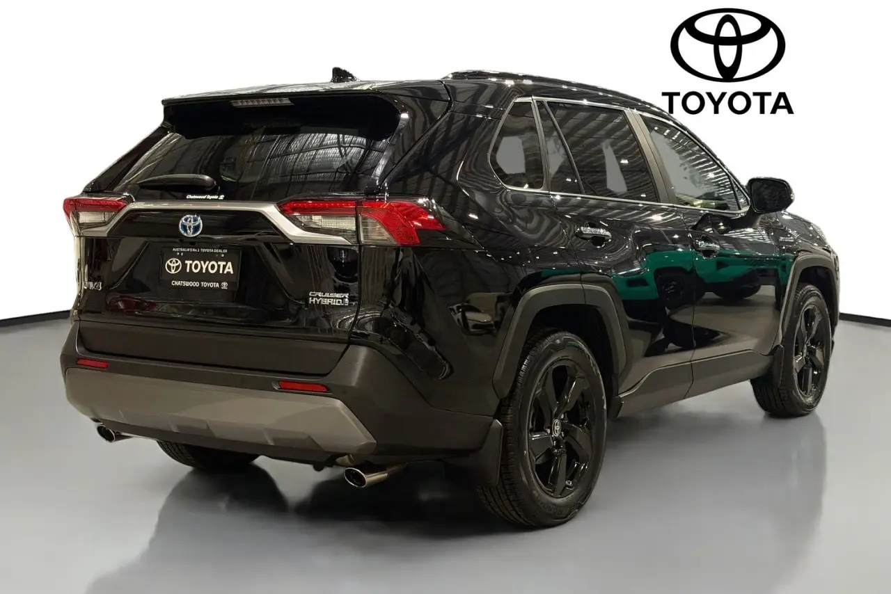 2020 Toyota RAV4 Gallery Image 10