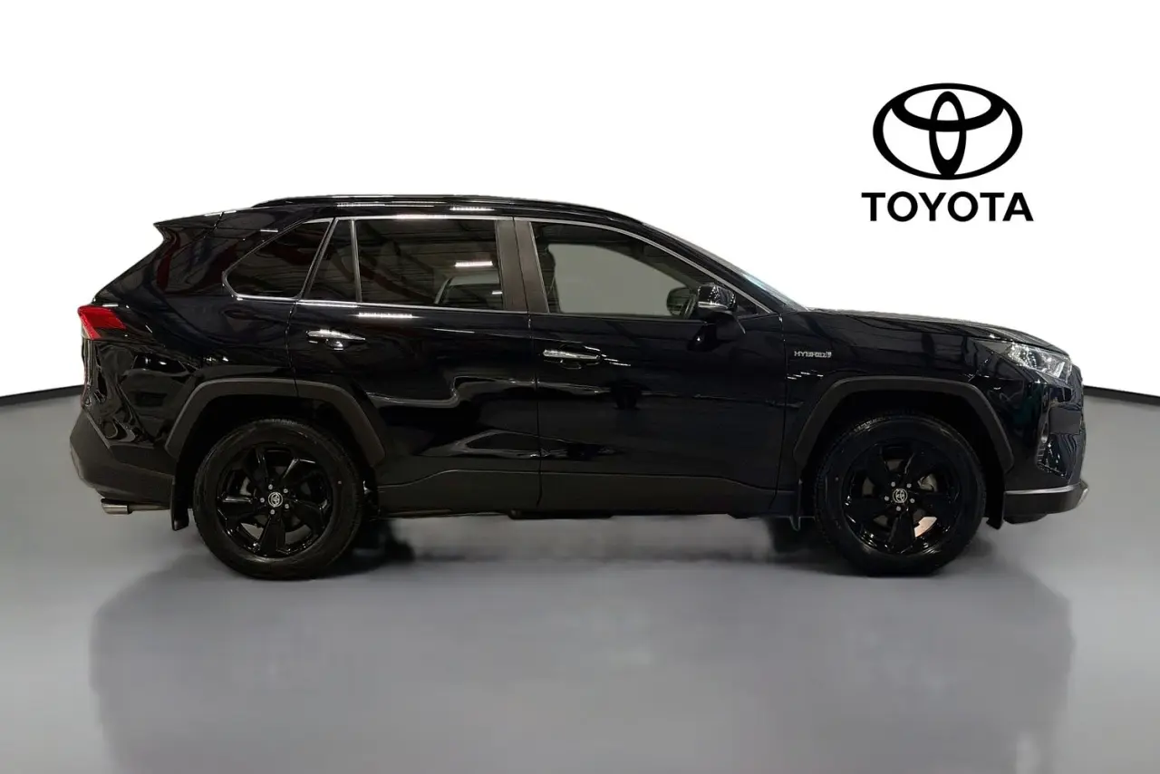 2020 Toyota RAV4 Gallery Image 11