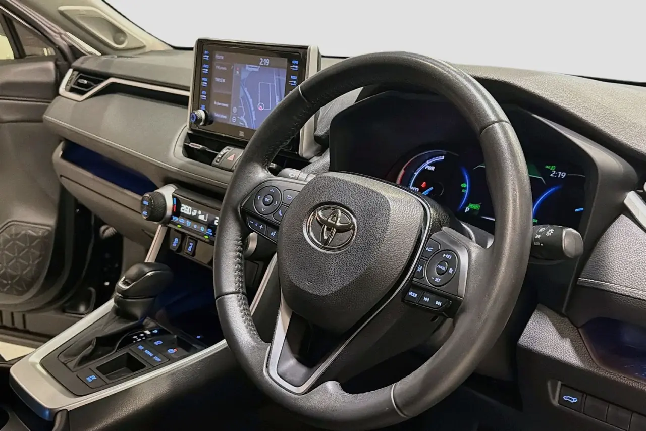 2020 Toyota RAV4 Gallery Image 14