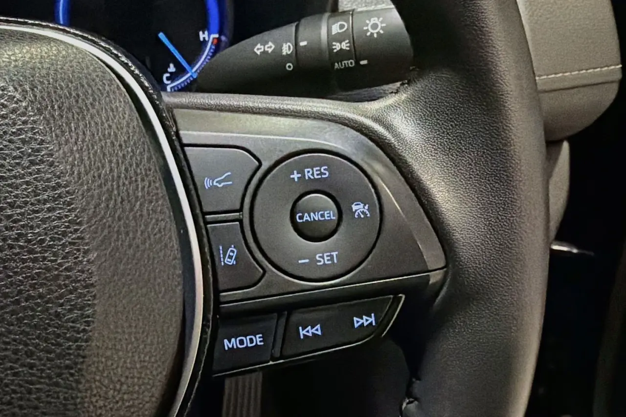 2020 Toyota RAV4 Gallery Image 20