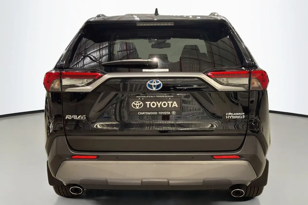 2020 Toyota RAV4 Gallery Image 7