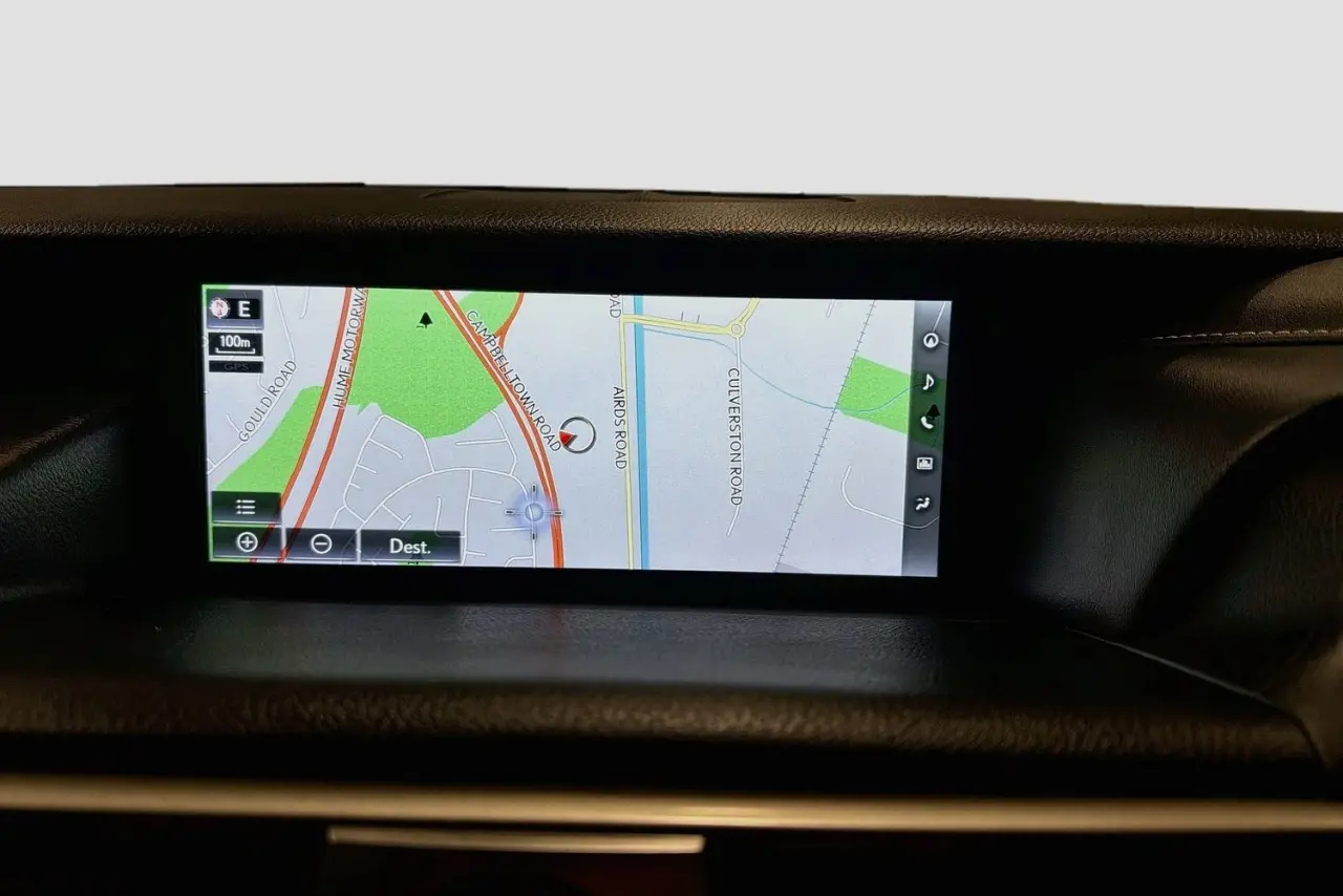 2017 Lexus IS Gallery Image 17