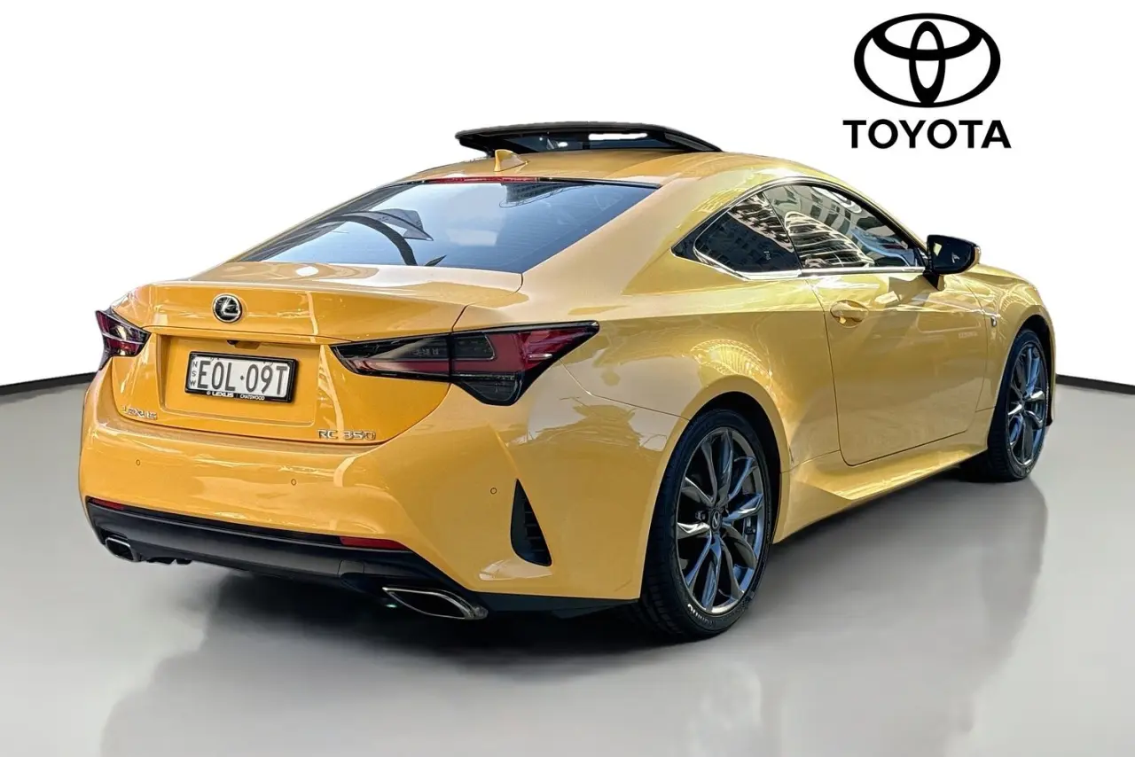 2021 Lexus RC Gallery Image 10
