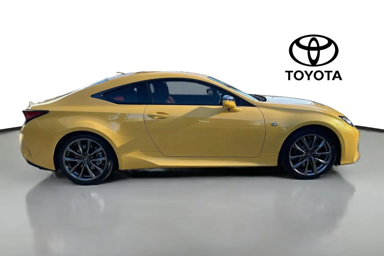 2021 Lexus RC Gallery Image 11