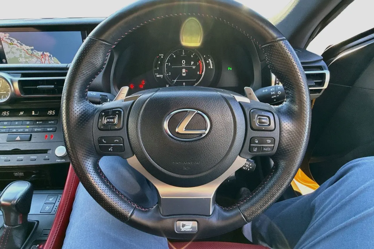 2021 Lexus RC Gallery Image 21