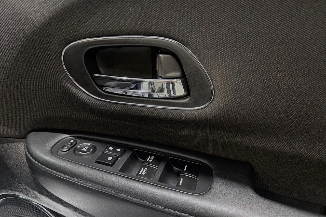 2021 Honda HR-V Gallery Image 24
