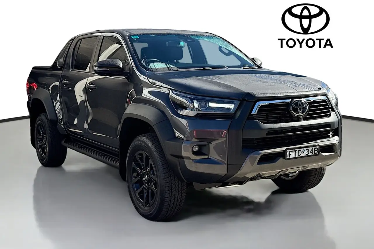 2025 Toyota Hilux Gallery Image 1