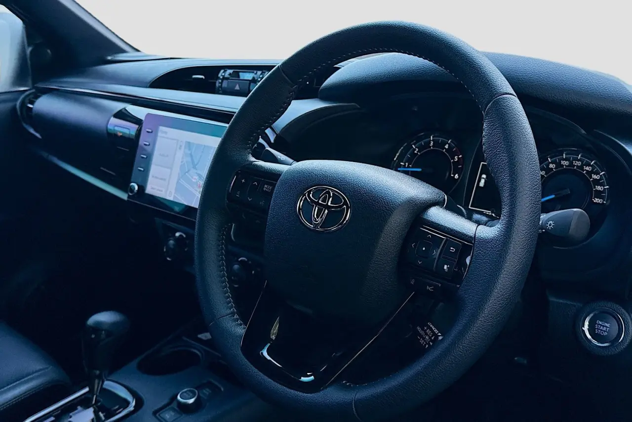 2025 Toyota Hilux Gallery Image 13