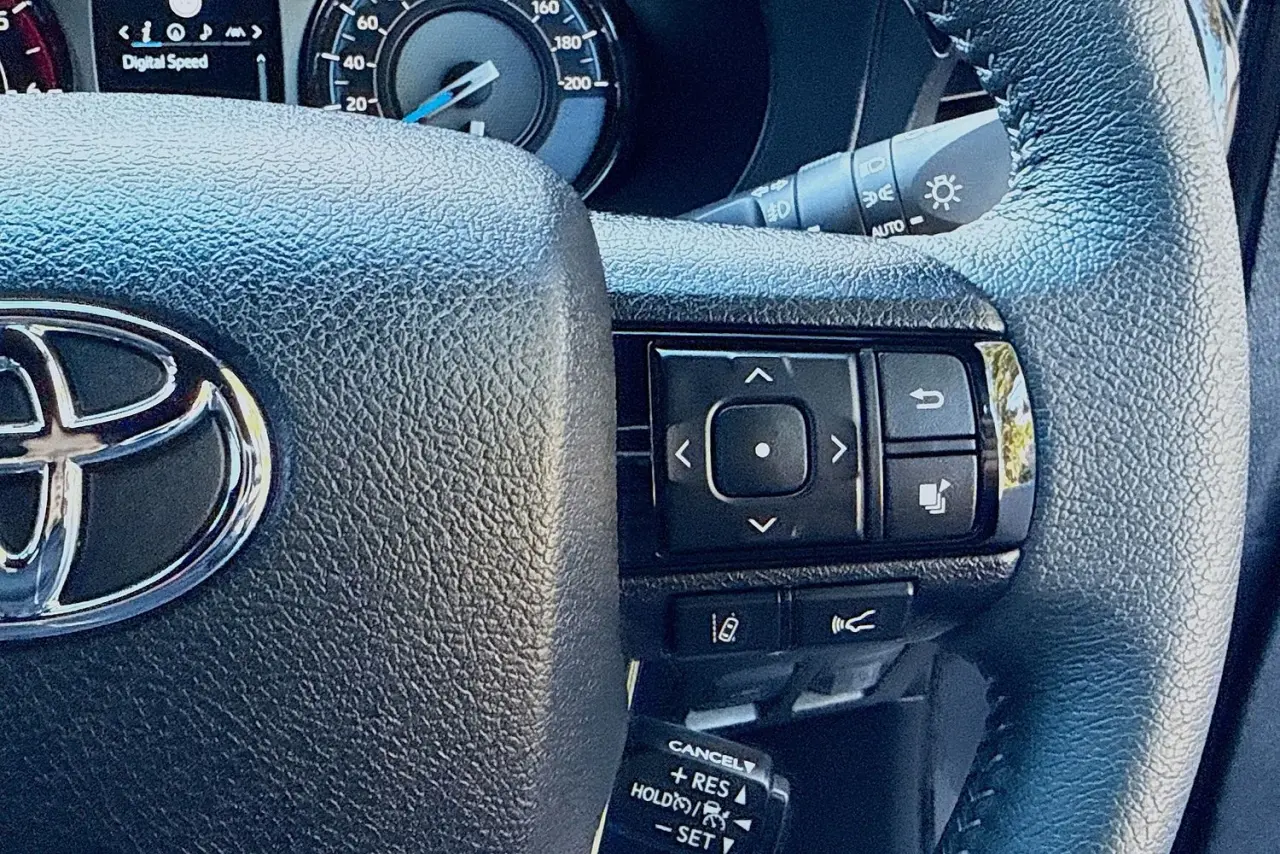 2025 Toyota Hilux Gallery Image 19