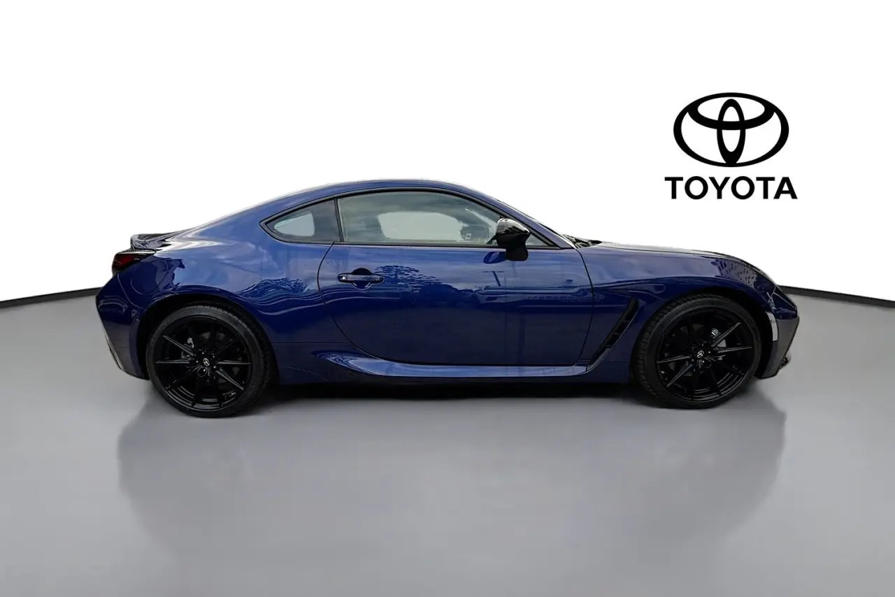 2025 Toyota GR86 Gallery Image 11