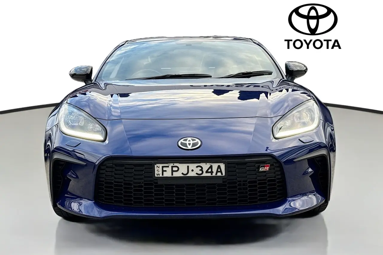 2025 Toyota GR86 Gallery Image 2