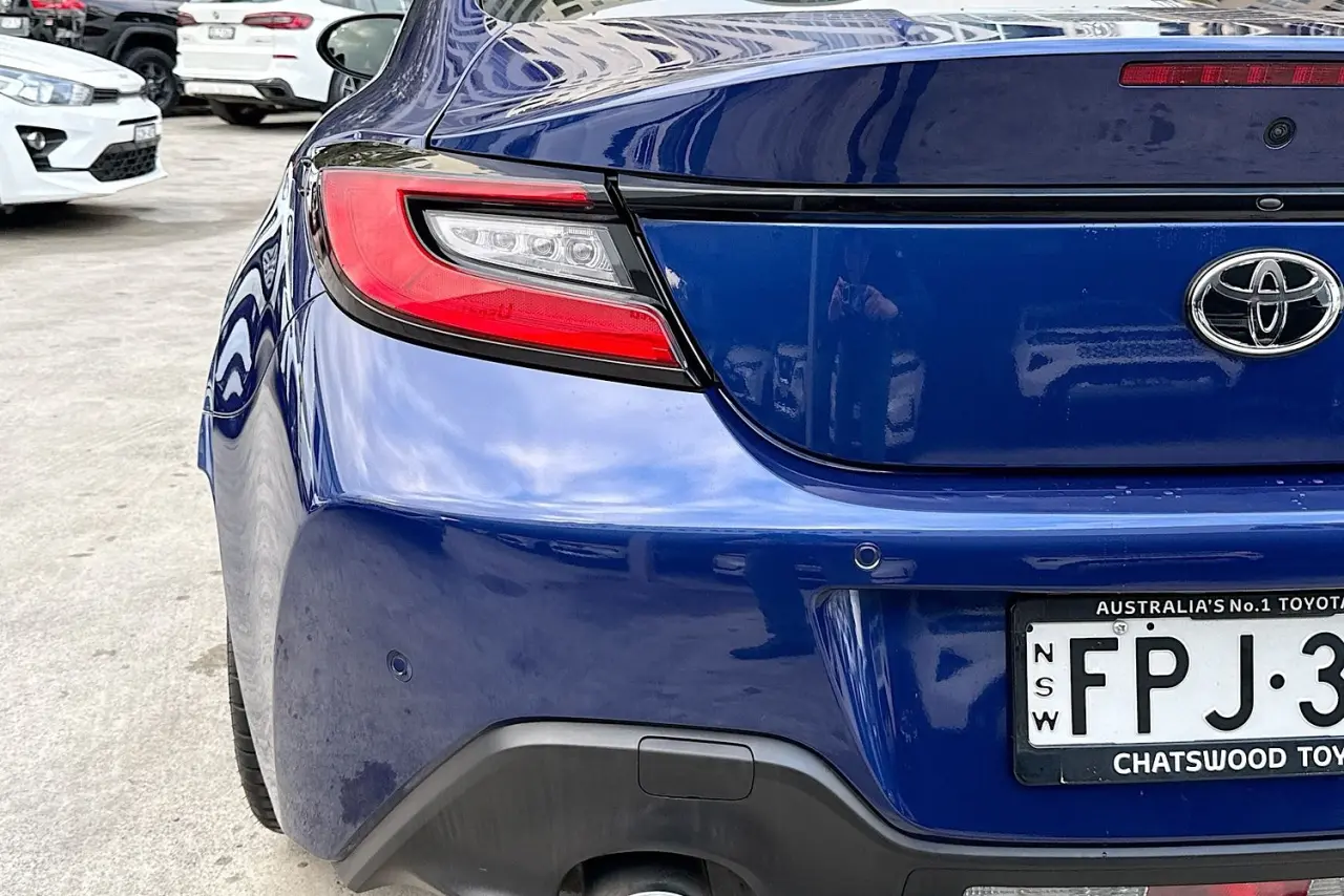 2025 Toyota GR86 Gallery Image 8