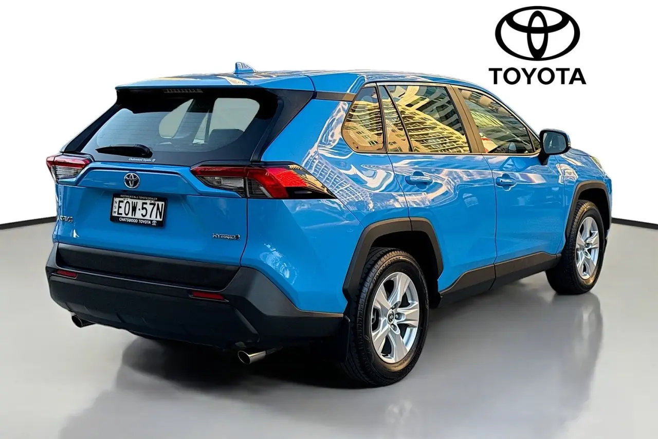 2021 Toyota RAV4 Gallery Image 10