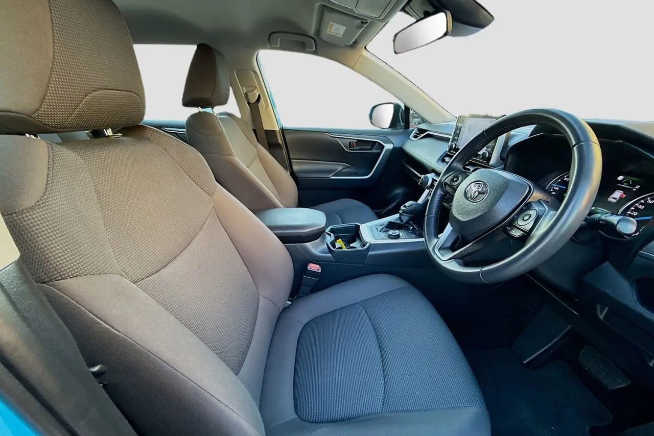 2021 Toyota RAV4 Gallery Image 12
