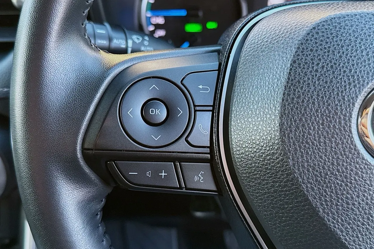 2021 Toyota RAV4 Gallery Image 18