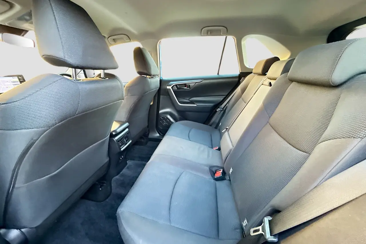 2021 Toyota RAV4 Gallery Image 25