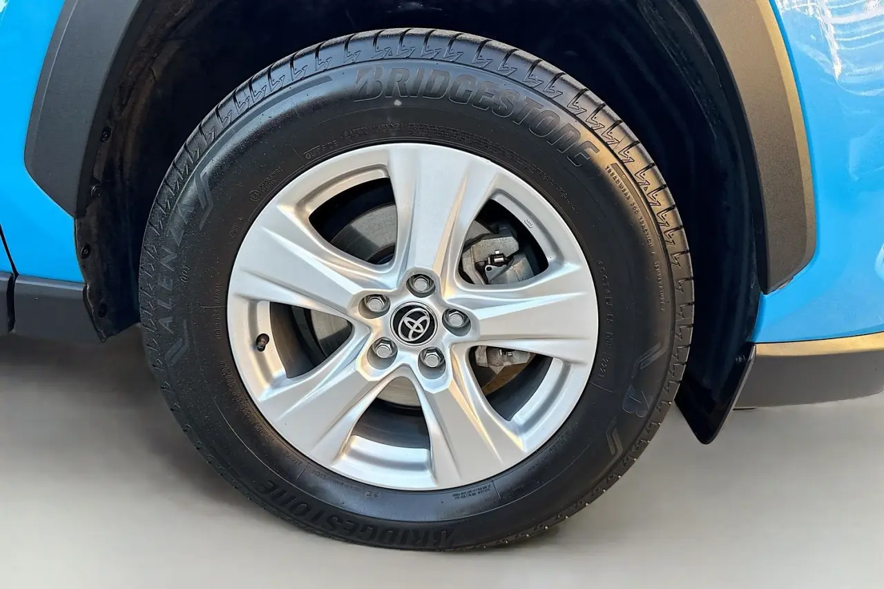 2021 Toyota RAV4 Gallery Image 27