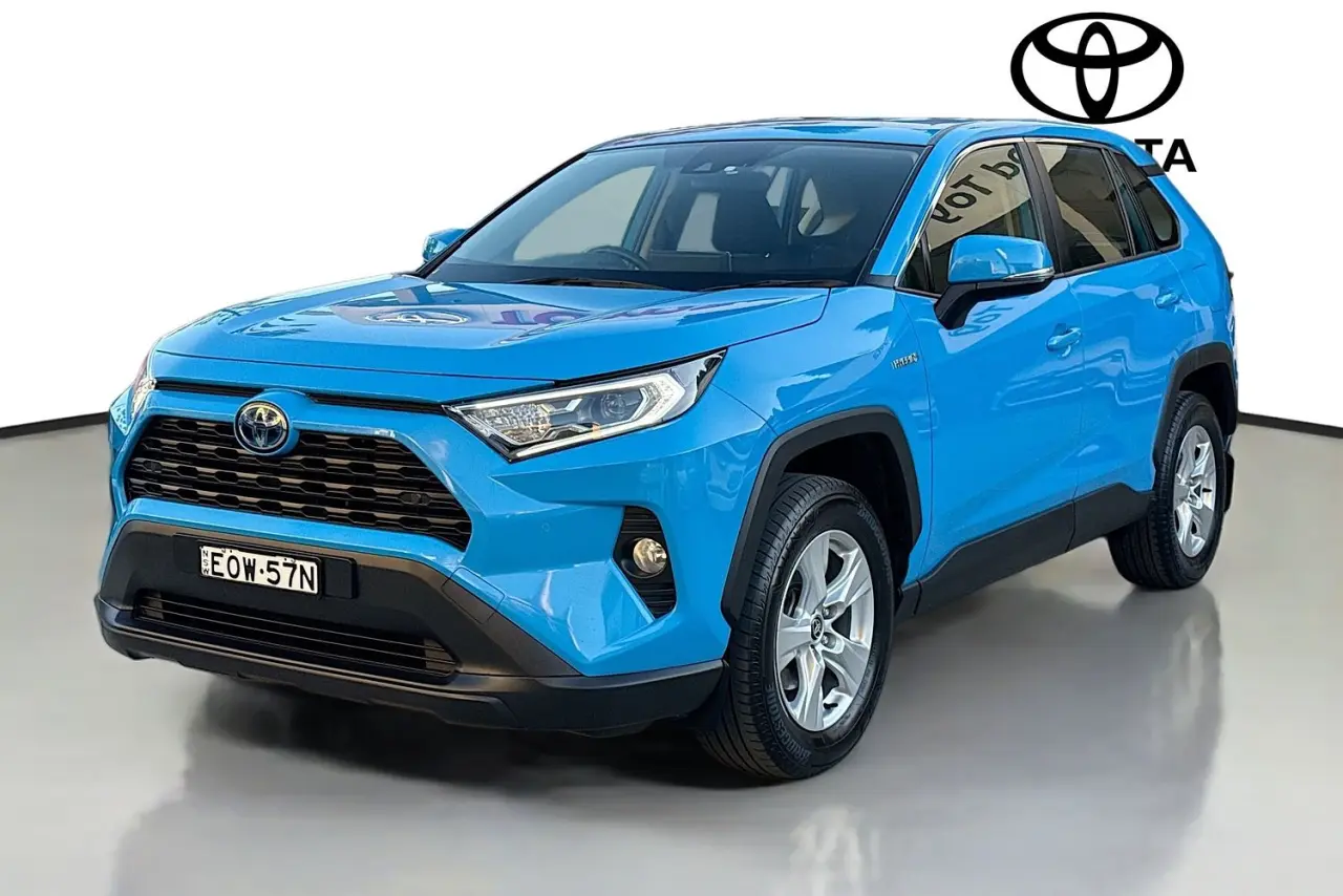 2021 Toyota RAV4 Gallery Image 4