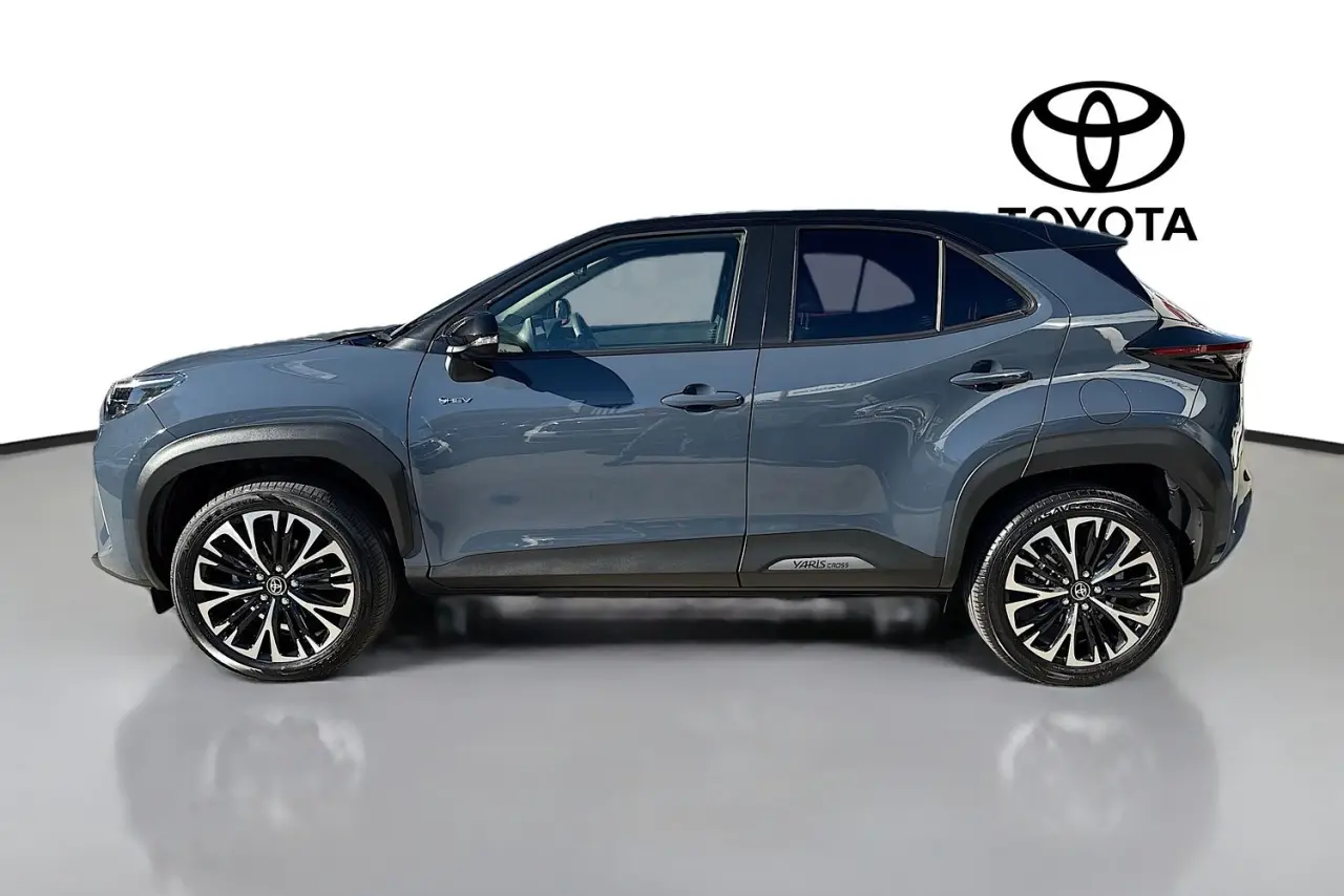 2025 Toyota Yaris Cross Gallery Image 5