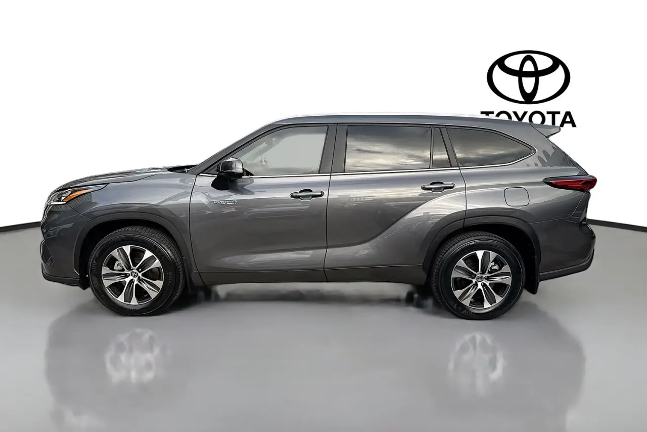 2023 Toyota Kluger Gallery Image 5