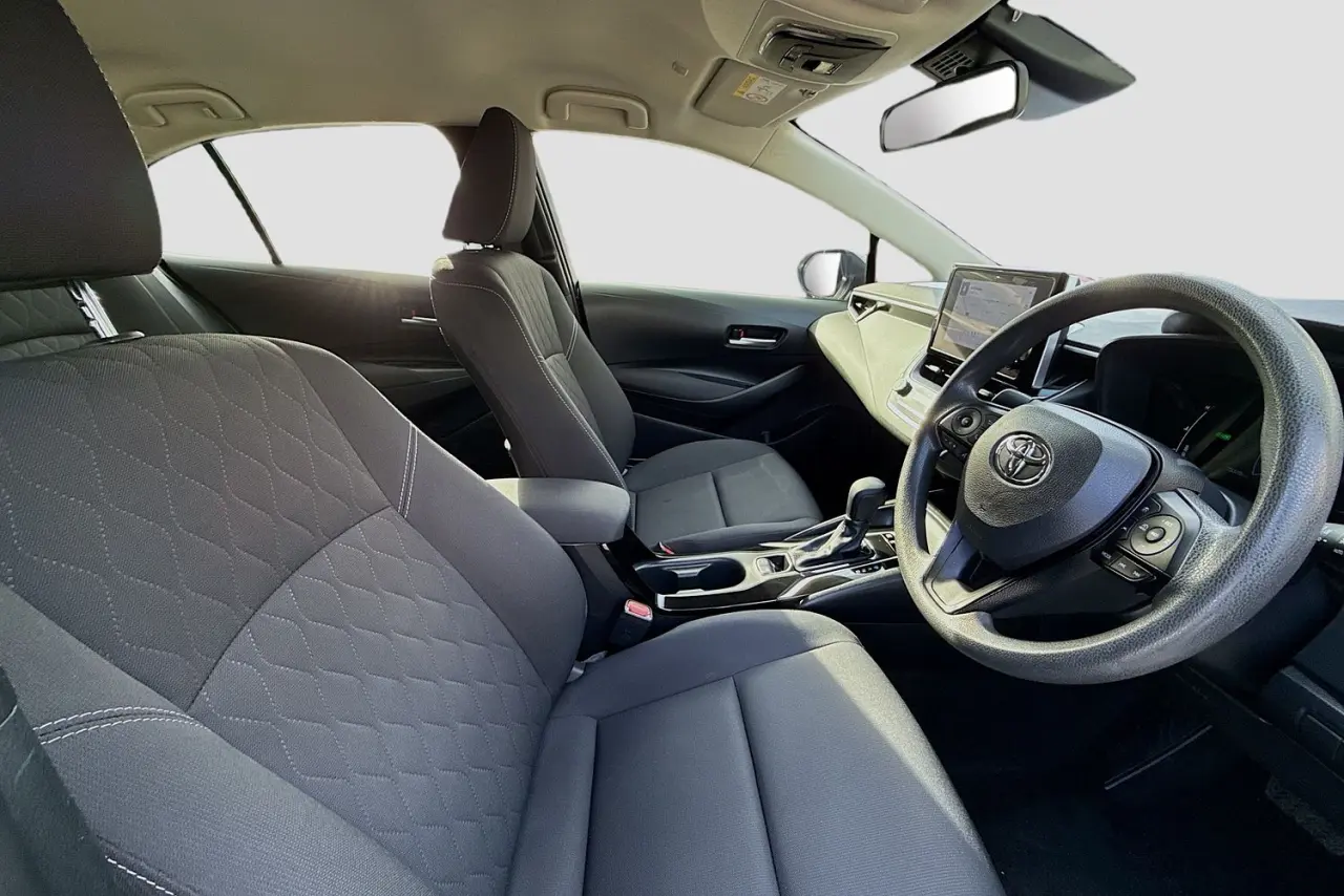 2023 Toyota Corolla Gallery Image 12