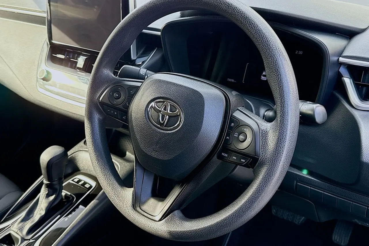 2023 Toyota Corolla Gallery Image 13