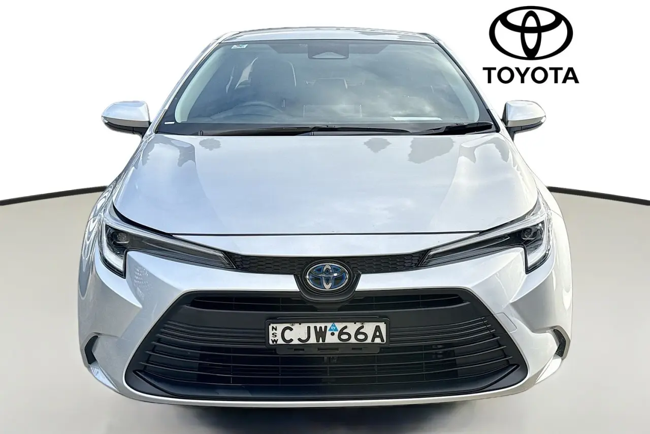 2023 Toyota Corolla Gallery Image 2