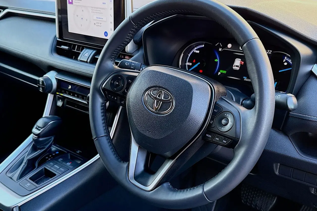 2024 Toyota RAV4 Gallery Image 13