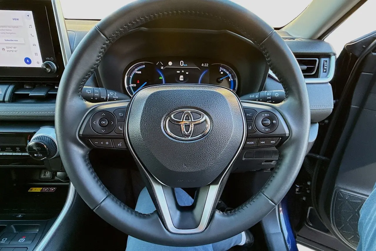 2024 Toyota RAV4 Gallery Image 20