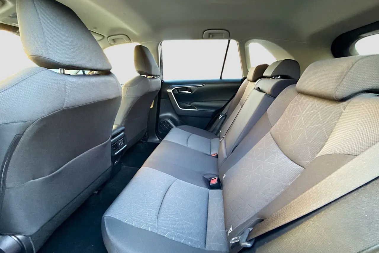 2024 Toyota RAV4 Gallery Image 25