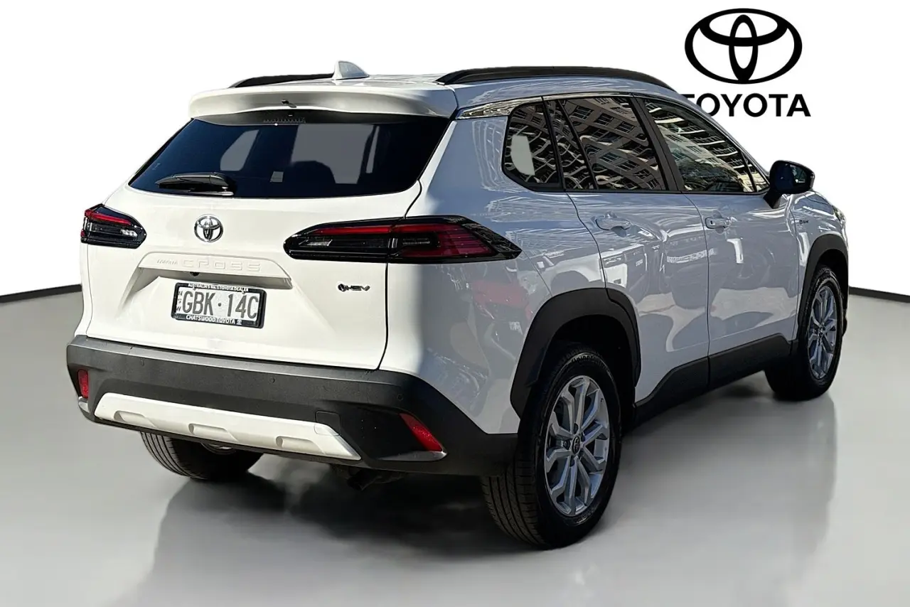 2026 Toyota Corolla Cross Gallery Image 10