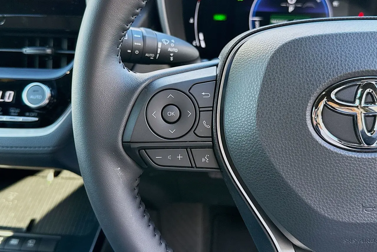 2026 Toyota Corolla Cross Gallery Image 18