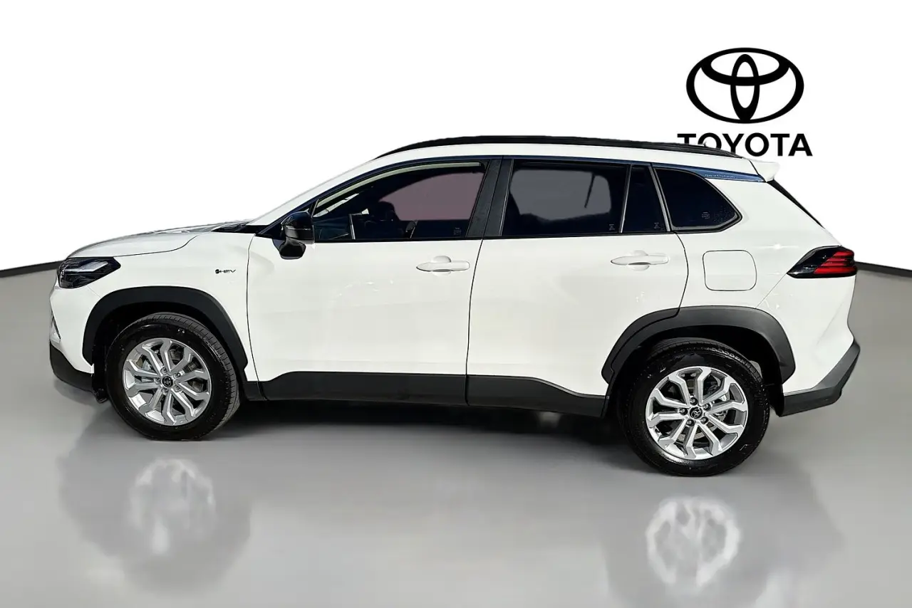 2026 Toyota Corolla Cross Gallery Image 5