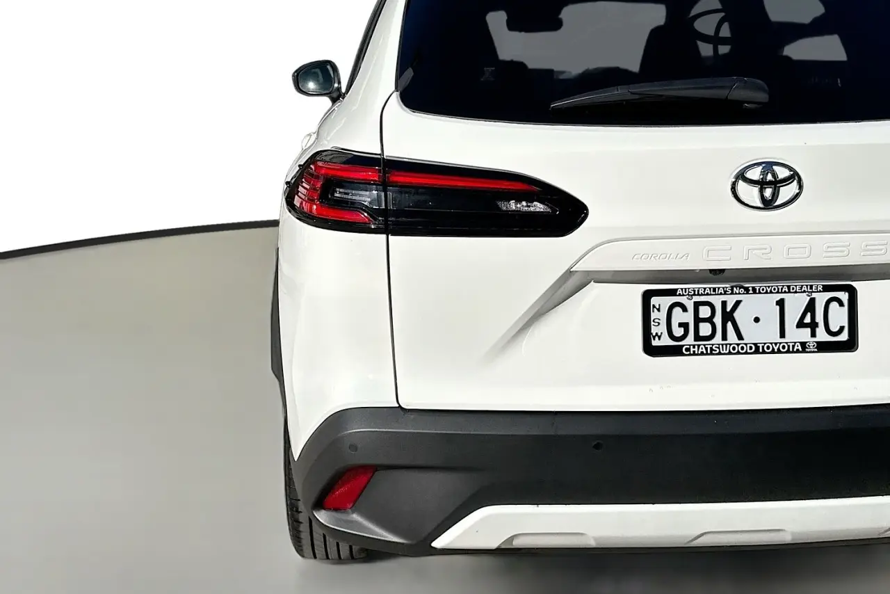 2026 Toyota Corolla Cross Gallery Image 8
