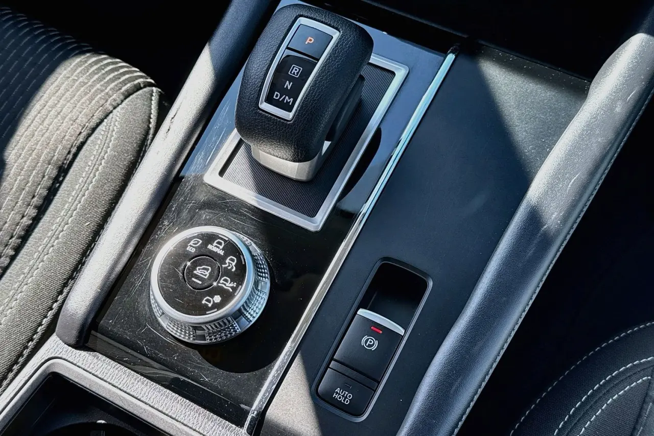 2022 Mitsubishi Outlander Gallery Image 17