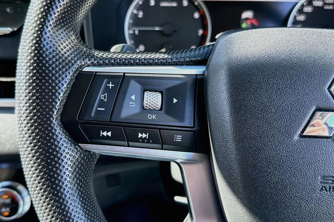2022 Mitsubishi Outlander Gallery Image 18