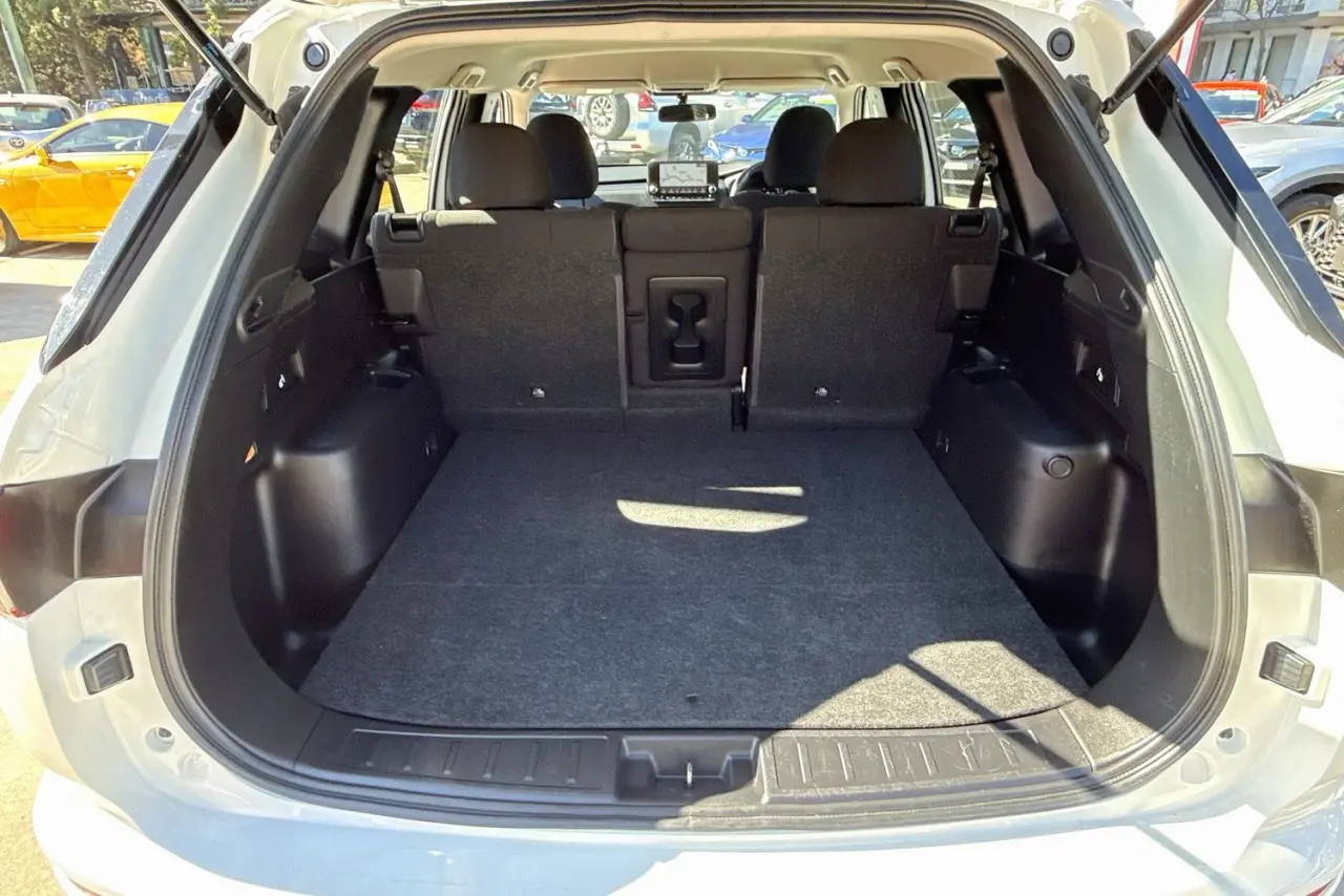 2022 Mitsubishi Outlander Gallery Image 26