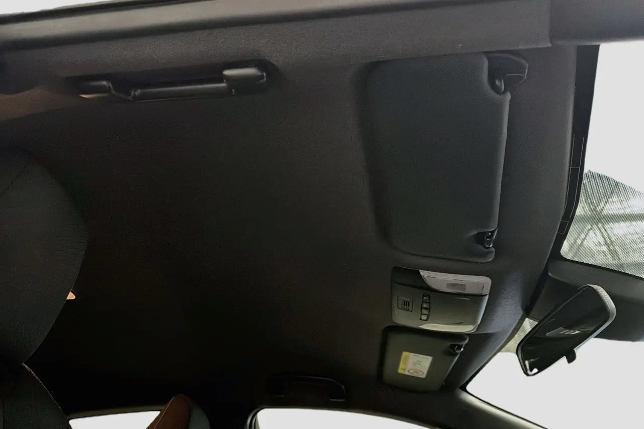 2021 Toyota Corolla Gallery Image 12