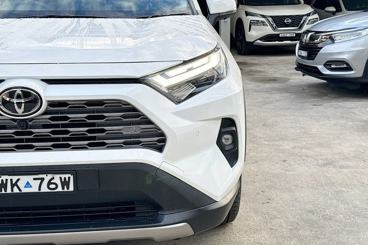 2025 Toyota RAV4 Gallery Image 3