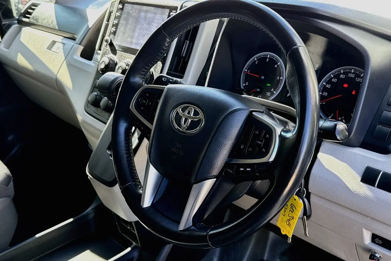 2020 Toyota Hiace Gallery Image 14